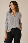 Blouse noire et blanche à motifs seconde main - RW&CO.- La Penderie du Paradis