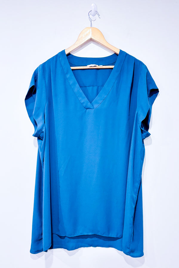 Haut ample fluide émeraude (3X)-Reitmans-La Penderie du Paradis 🕊