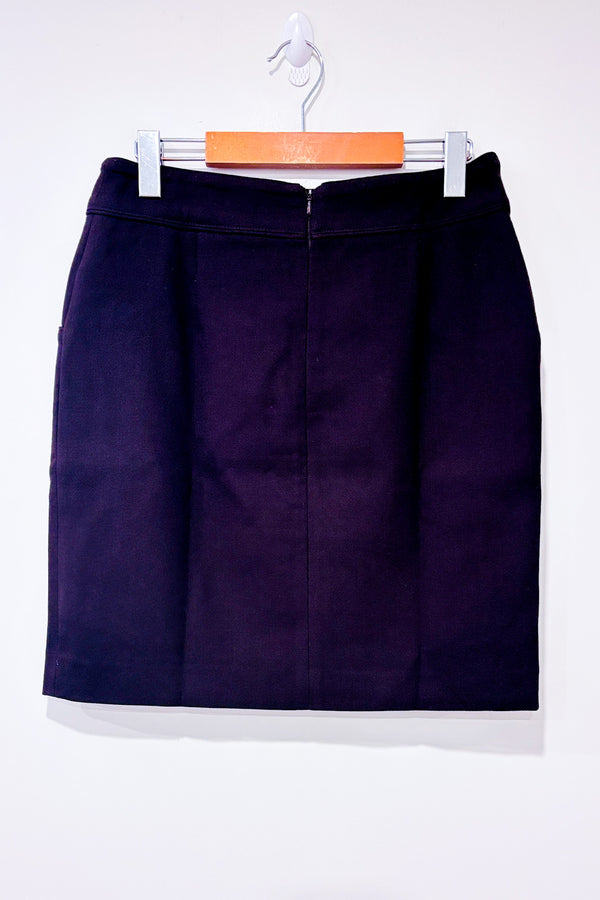 Plum skirt with pockets(s)