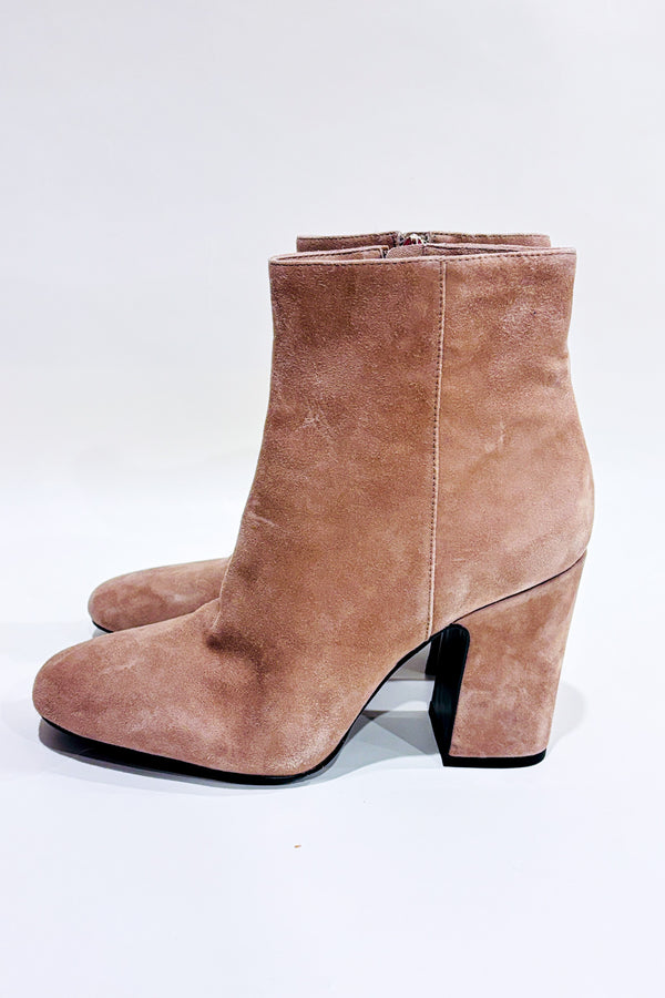 Bottes beiges en suède (9.5) seconde main - L'Intervalle- La Penderie du Paradis