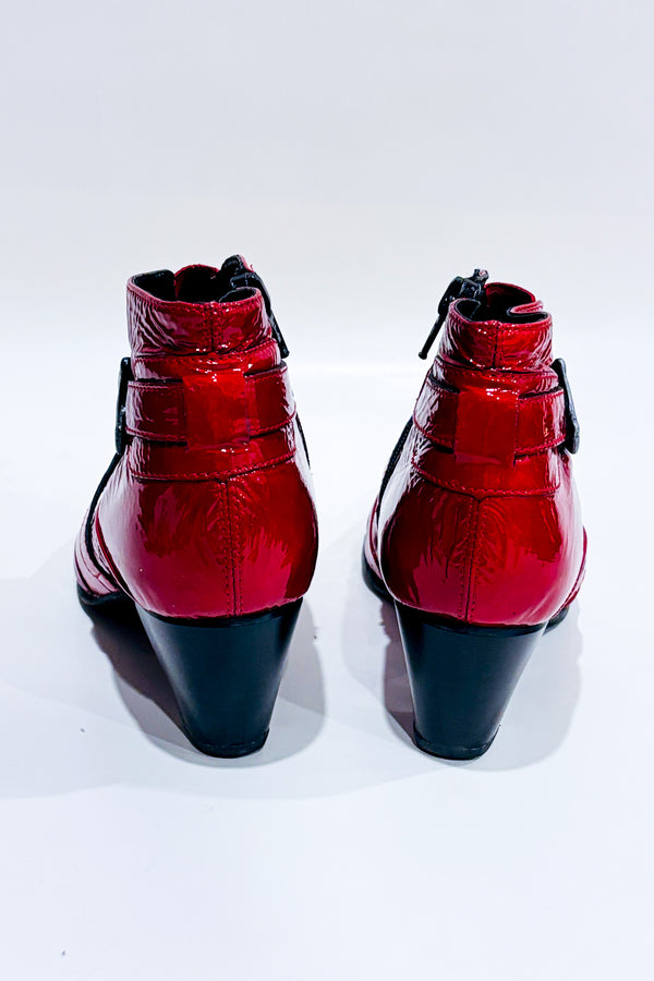 Bottes rouges en cuir vernis (5.5) seconde main - Arabésque- La Penderie du Paradis