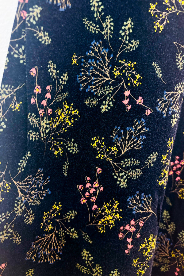 Robe d'été fluide fleurie marine seconde main - George- La Penderie du Paradis