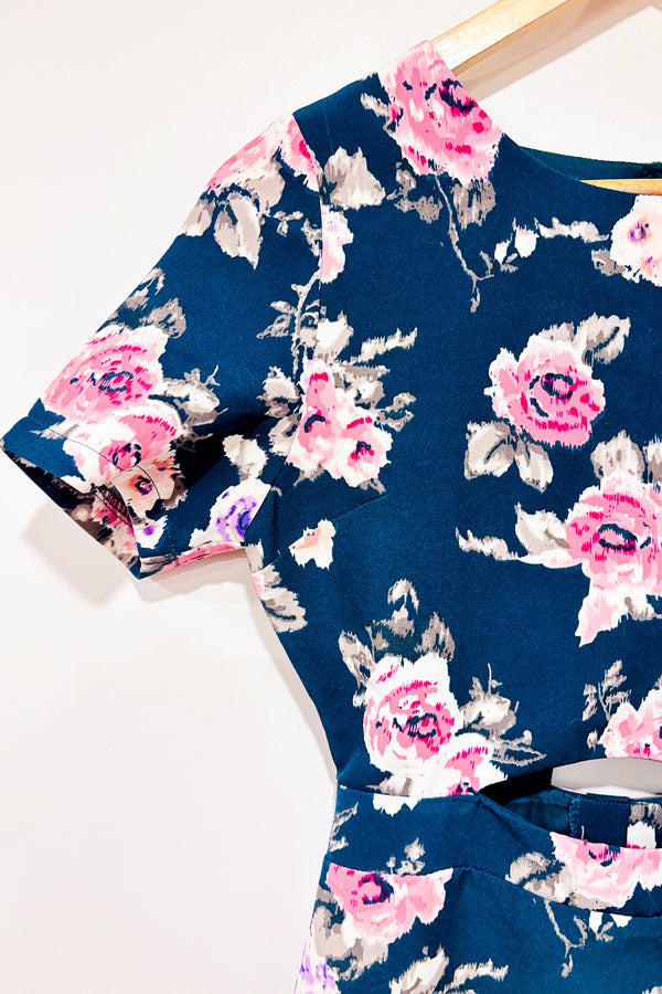 Robe émeraude et rose fleurie (xs)-Umgee-La Penderie du Paradis 🕊