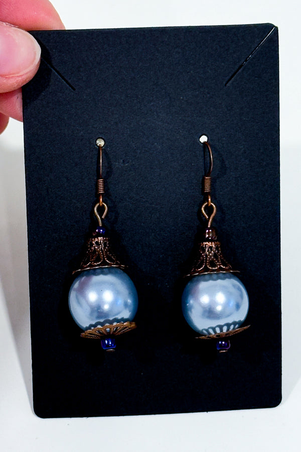 Boucles d'oreilles pendentif bille bleu pâle-Autres-La Penderie du Paradis 🕊