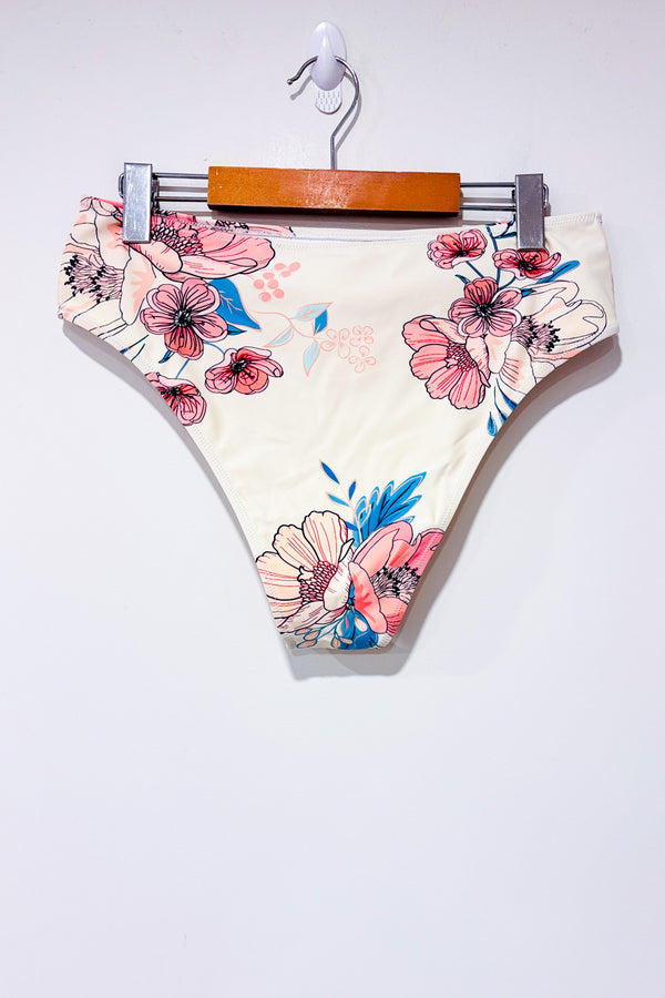 Bas de maillot de bain beige fleuri seconde main - Cupshe- La Penderie du Paradis