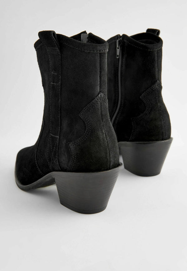 Bottes western noires en suède Forever Comfort* seconde main - Next- La Penderie du Paradis
