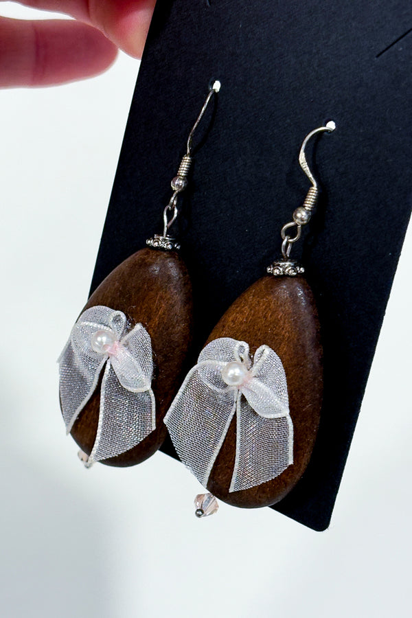 Boucles d'oreilles goutte en bois avec boucle-Autres-La Penderie du Paradis 🕊