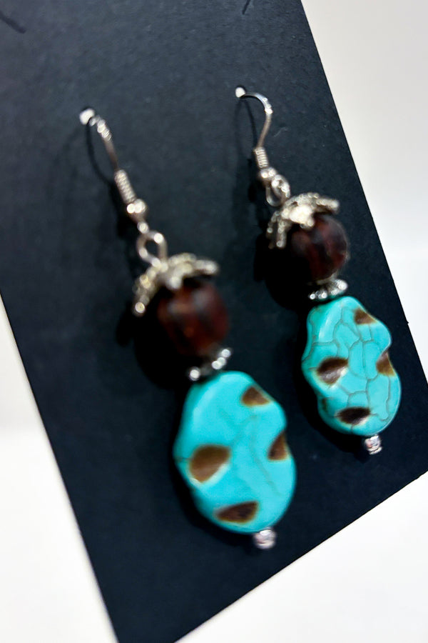 Boucles d'oreilles pendentif bille de bois et pierre turquoise seconde main Autres