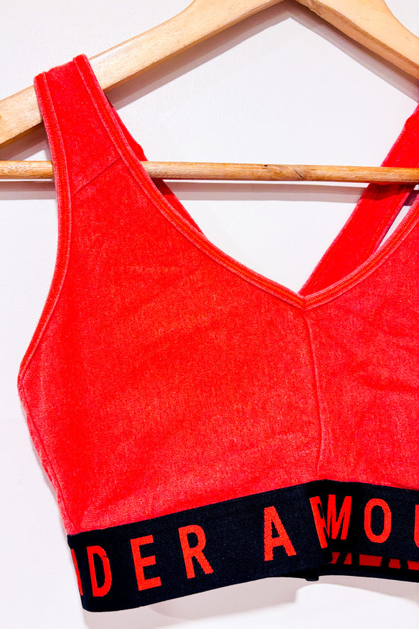 Top de sport corail et noir (s)-Under Armour-La Penderie du Paradis 🕊