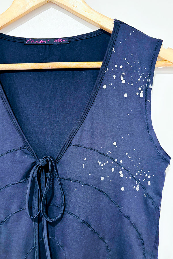 Camisole noire avec gouttelettes or (s)-Foxy Jeans-La Penderie du Paradis 🕊