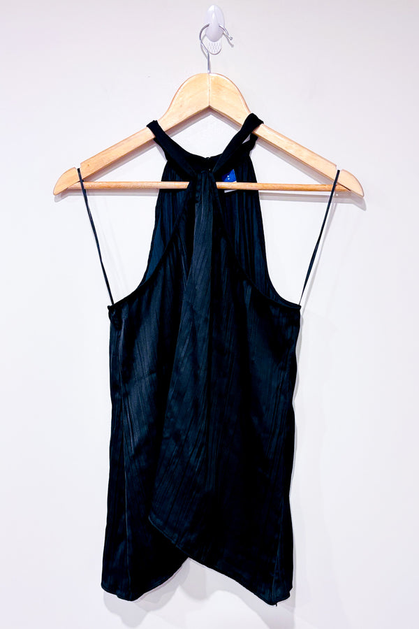 Camisole noire asymétrique à haut licou (s)-Old Navy-La Penderie du Paradis 🕊