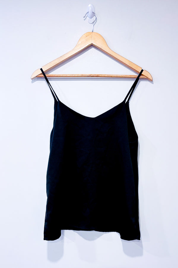 Camisole fluide noire à boutons (s)-Womance-La Penderie du Paradis 🕊