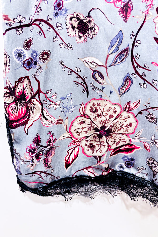 Camisole satinée bleue fleurie avec dentelle seconde main - Zara- La Penderie du Paradis