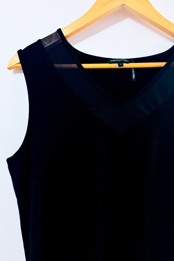 Camisole basique noire avec maille seconde main - Tricotto- La Penderie du Paradis