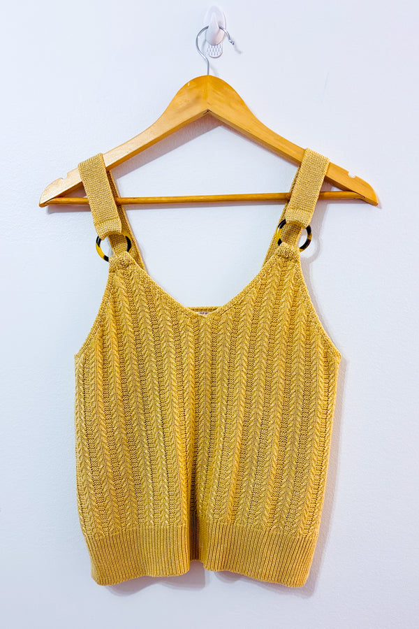 Camisole beige en tricot avec anneau écaille seconde main - Hippie Rose- La Penderie du Paradis