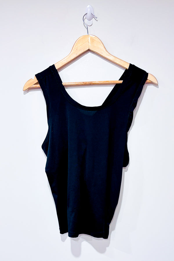 Camisole de sport noire avec dos croisé (s)-Tag-La Penderie du Paradis 🕊