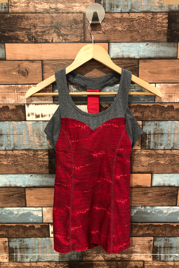 Camisole de sport rouge et gris avec top intégré (xs) seconde main Mondetta