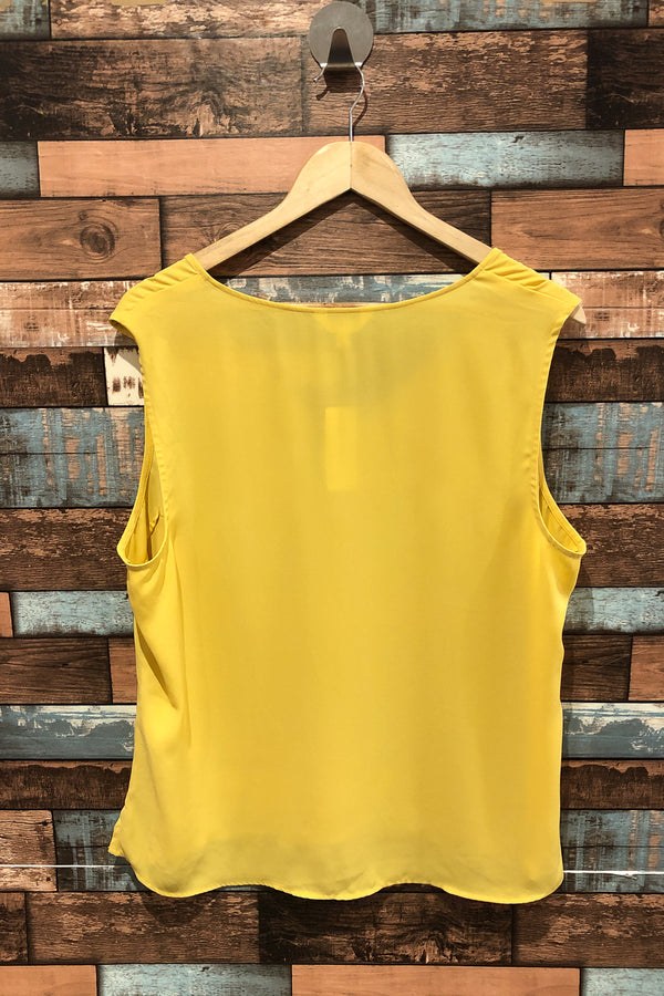 Camisole fluide jaune légèrement transparente (l) seconde main Reitmans