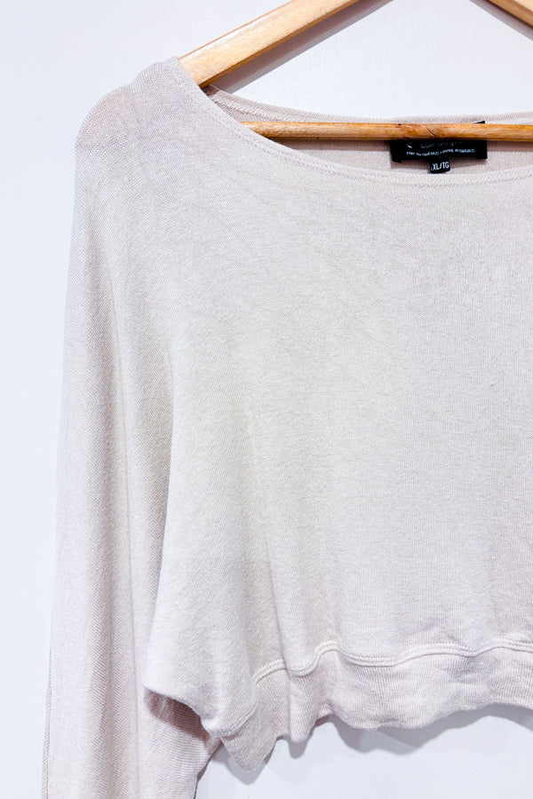 Chandail court beige (xl) - Maternité -- La Penderie du Paradis ?