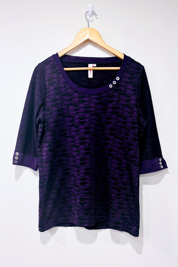 Chandail mauve et noir (l)-Grenier-La Penderie du Paradis 🕊