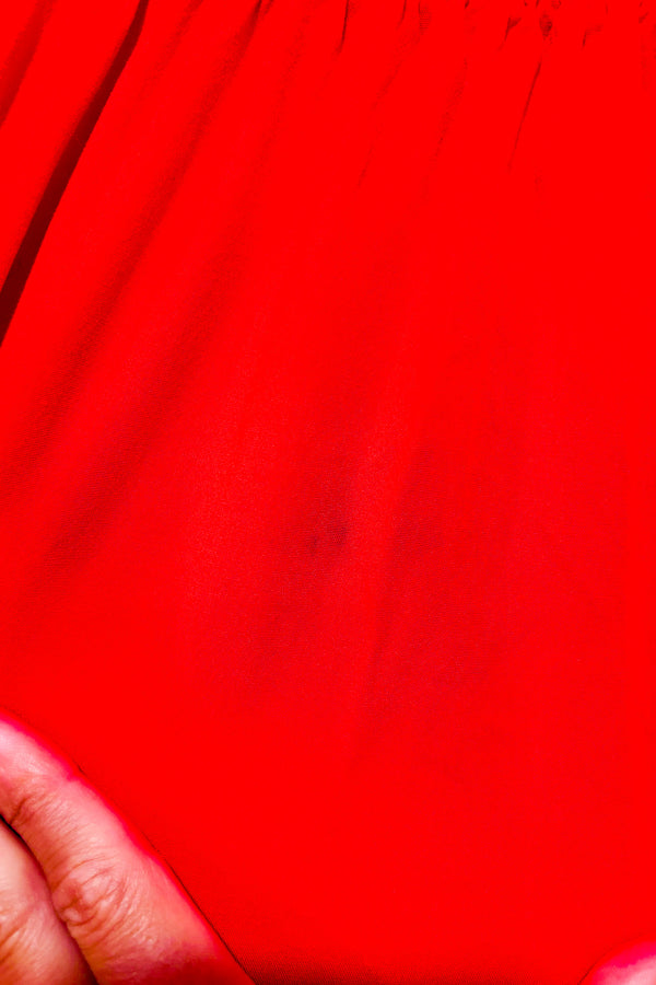 Haut rouge avec épaules dénudées (l)-Reitmans-La Penderie du Paradis 🕊