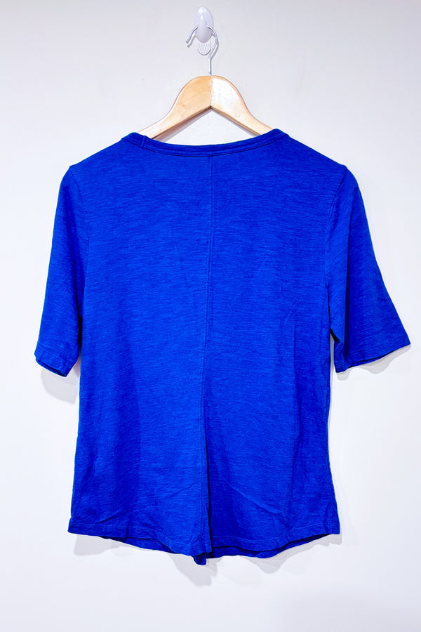 T-shirt Mailibu bleu (m)-Banana Republic-La Penderie du Paradis 🕊