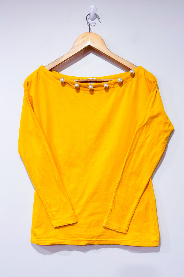 Chandail jaune avec perles au col (l)-Ginger-La Penderie du Paradis 🕊