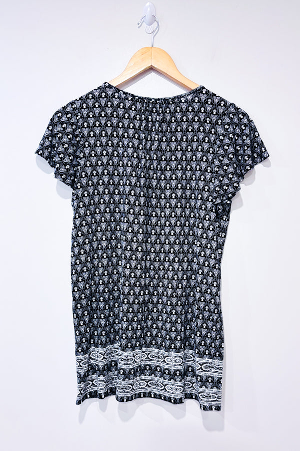 T-shirt noir et blanc fleuri (s)-Dalia-La Penderie du Paradis 🕊