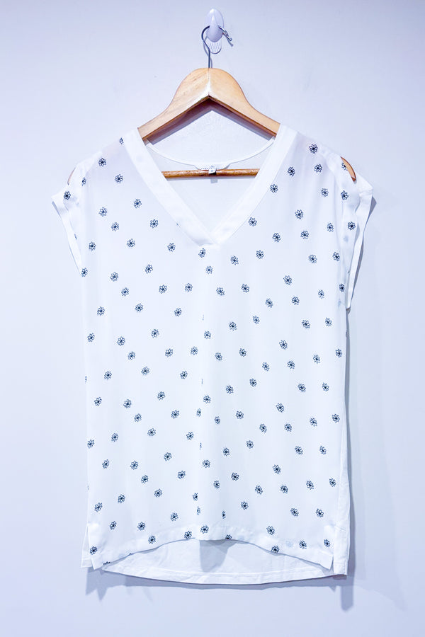 YY_Haut blanc avec fleurs (s)-Camber & Grace-La Penderie du Paradis 🕊