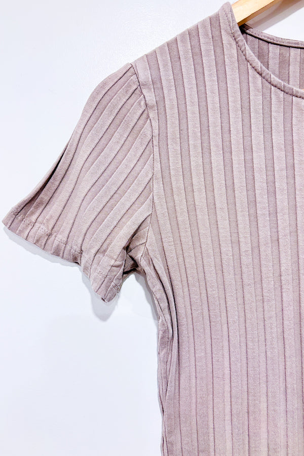 T-shirt taupe côtelé (m)-Dynamite-La Penderie du Paradis 🕊