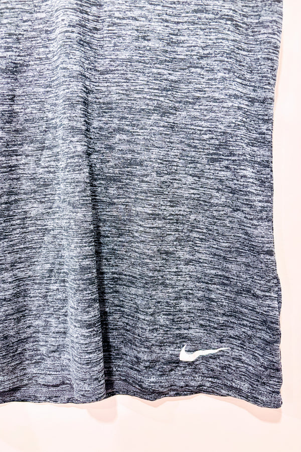 T-shirt de sport gris (s)-Nike-La Penderie du Paradis 🕊