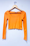 Chandail court orange côtelé (m)-Defrost-La Penderie du Paradis 🕊