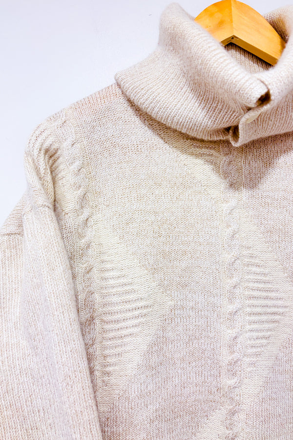 Chandail vintage beige en tricot à col roulé (m)-Kabri-La Penderie du Paradis 🕊