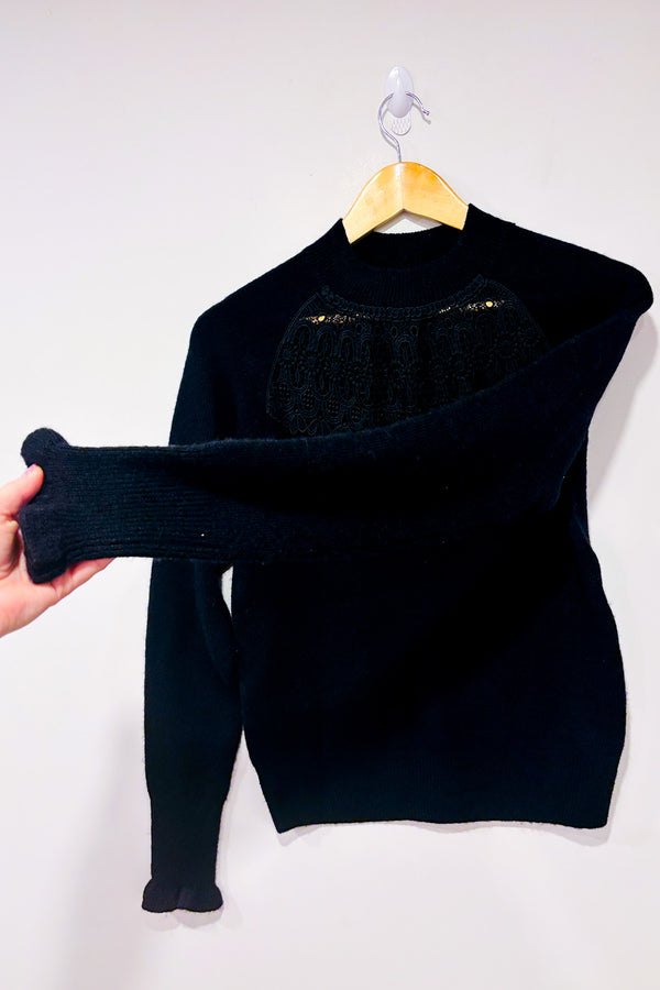 Chandail noir en tricot avec dentelle fleurie (s) seconde main - RW&CO.- La Penderie du Paradis