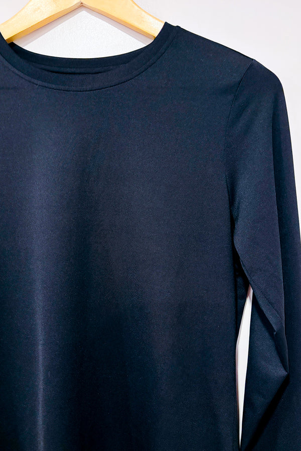 Chandail de sport noir seconde main - Simons- La Penderie du Paradis