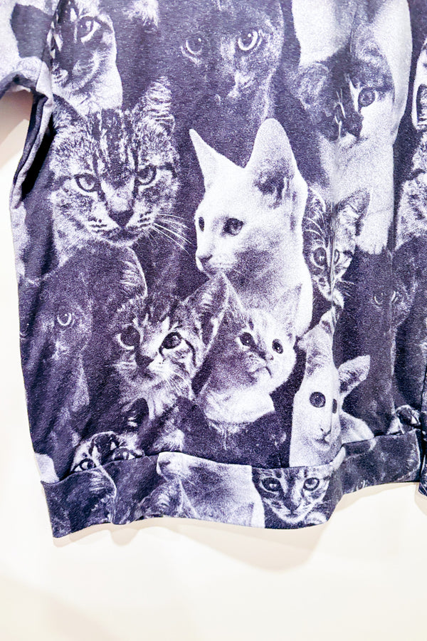Chandail crewneck gris avec chats seconde main - SHEIN- La Penderie du Paradis