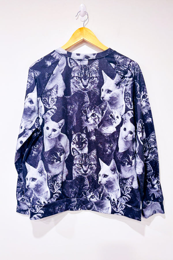 Chandail crewneck gris avec chats seconde main - SHEIN- La Penderie du Paradis