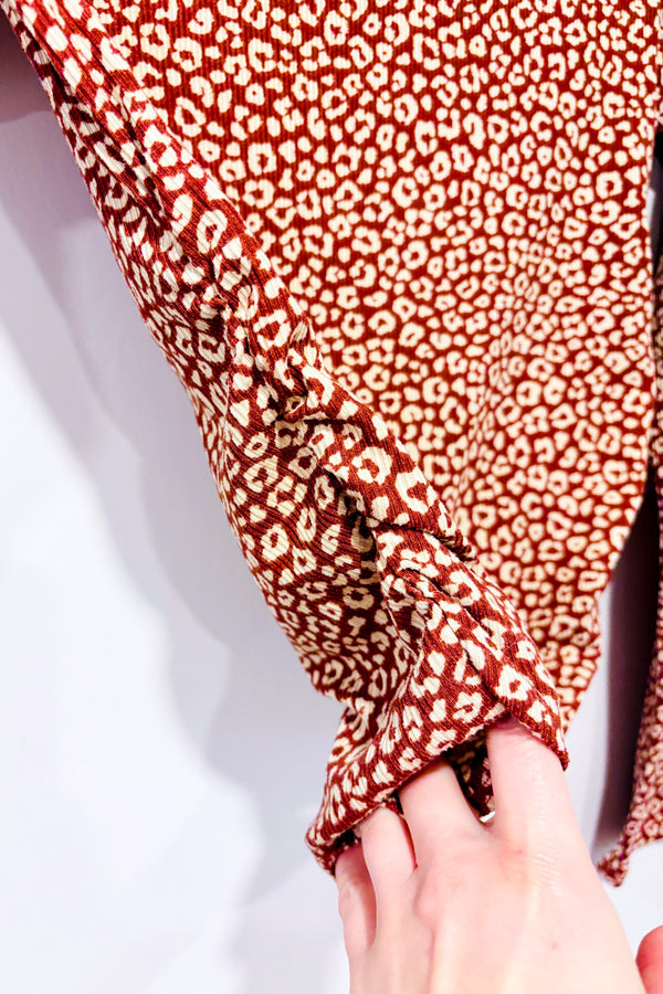 Chandail brun à col montant motif cheetah seconde main - Active USA- La Penderie du Paradis