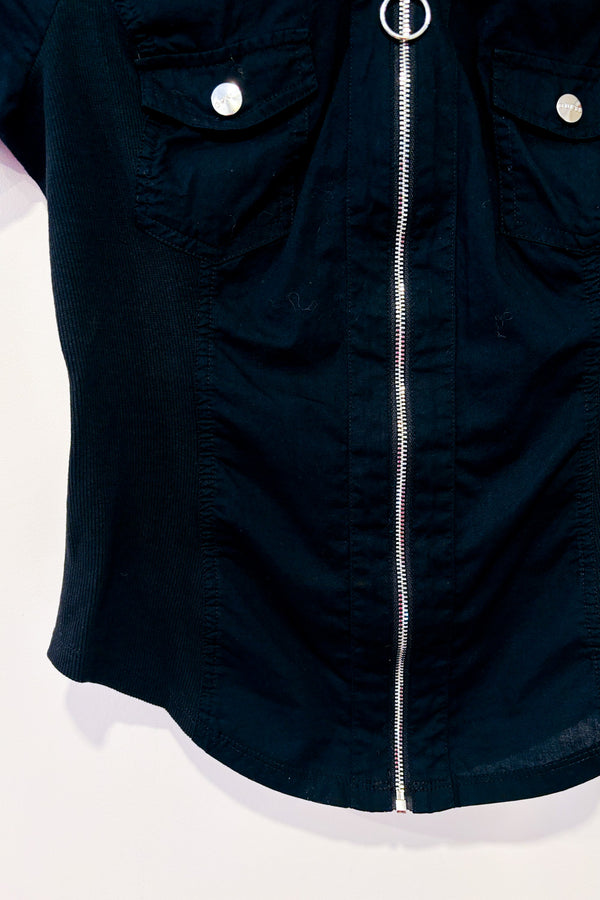 Blouse cargo noir à zip seconde main - Guess- La Penderie du Paradis