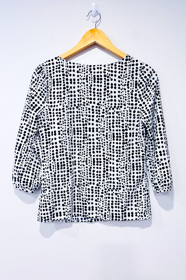 Blouse blanche à pois marine seconde main - Merona- La Penderie du Paradis