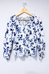 Blouse fluide blanche à fleurs bleues seconde main - Old Navy- La Penderie du Paradis