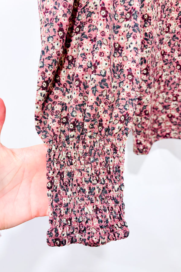 Haut rose fleuri à col montant seconde main - Reitmans- La Penderie du Paradis