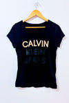T-shirt noir basique seconde main - Calvin Klein- La Penderie du Paradis