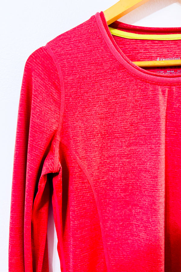 Chandail sport rose-corail seconde main - Running Room- La Penderie du Paradis
