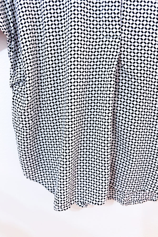 Blouse noire et blanche à motifs seconde main - RW&CO.- La Penderie du Paradis