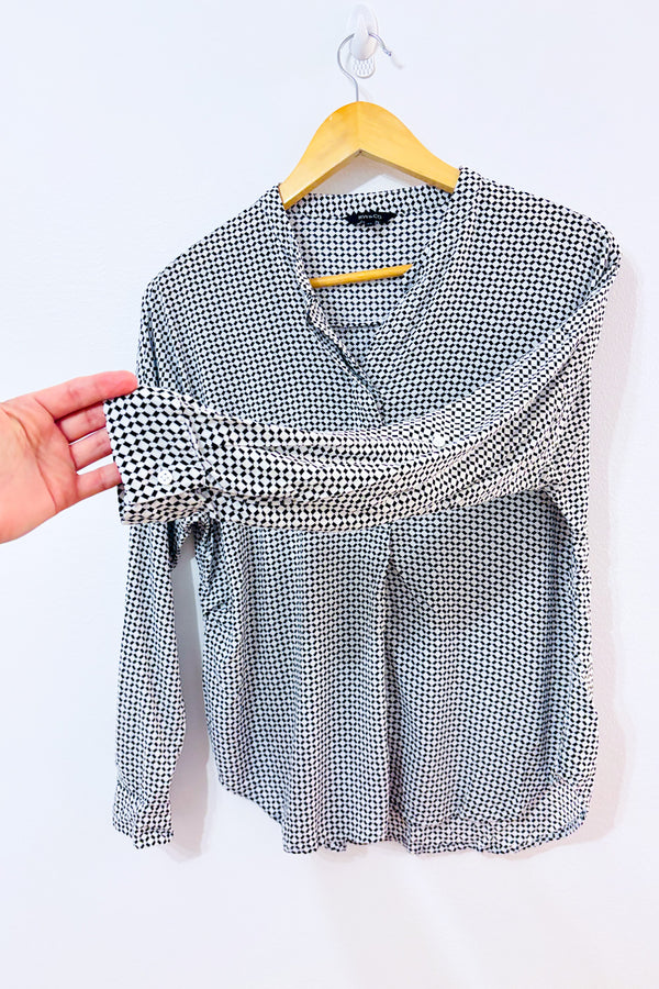 Blouse noire et blanche à motifs seconde main - RW&CO.- La Penderie du Paradis