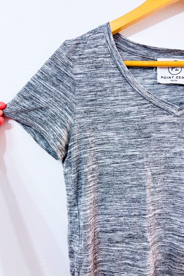 T-shirt léger gris chiné seconde main - Point Zero- La Penderie du Paradis