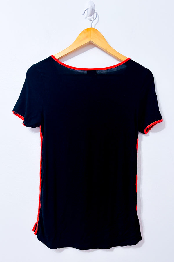 T-shirt noir à bandes oranges seconde main - Simons- La Penderie du Paradis