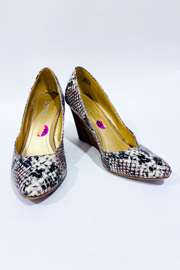 Chaussures beige et noir motif serpent (8.5)-Kenneth Cole Reaction-La Penderie du Paradis đ