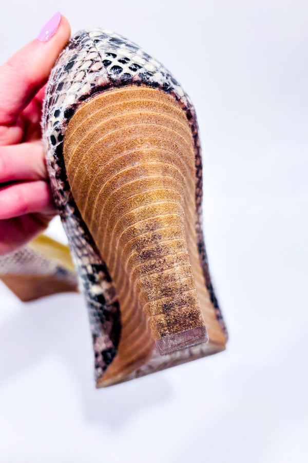 Chaussures beige et noir motif serpent (8.5)-Kenneth Cole Reaction-La Penderie du Paradis đ